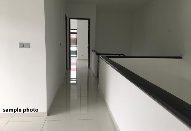 Freehold double storey cluster house guarded at the green horizon hill iskandar puteri