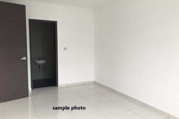 Freehold double storey cluster house guarded at the green horizon hill iskandar puteri