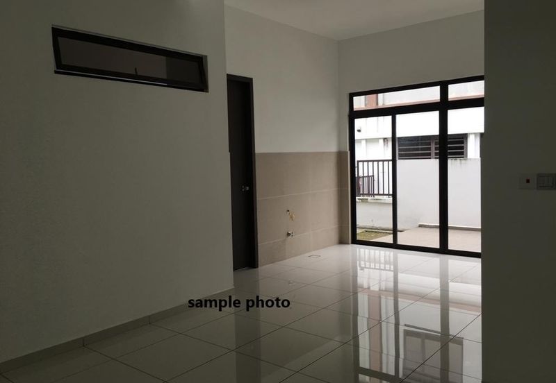 Freehold double storey cluster house guarded at the green horizon hill iskandar puteri