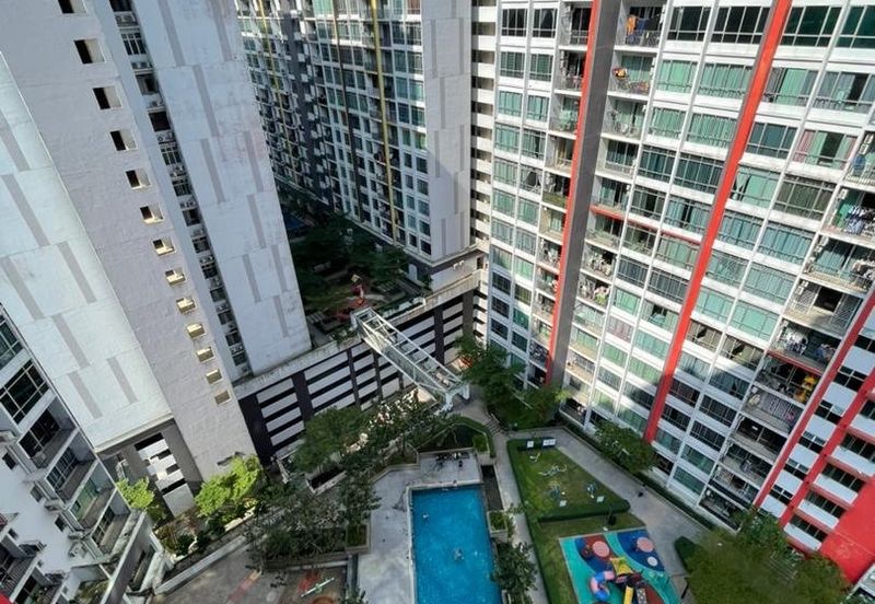 Dedaun Hijau (Greenfield Regency)