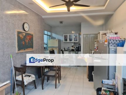 Full loan sri akasia apartment renovated at tampoi skudai, Johor, Tampoi