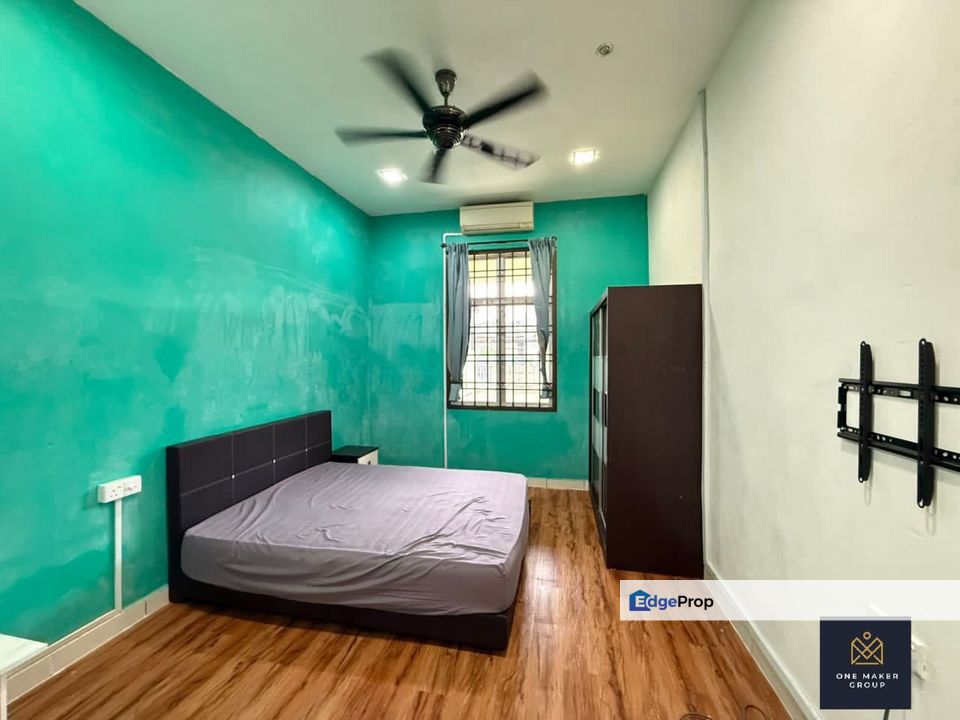 Freehold single storey landed house renovated at bandar putra kulai, Johor, Kulai