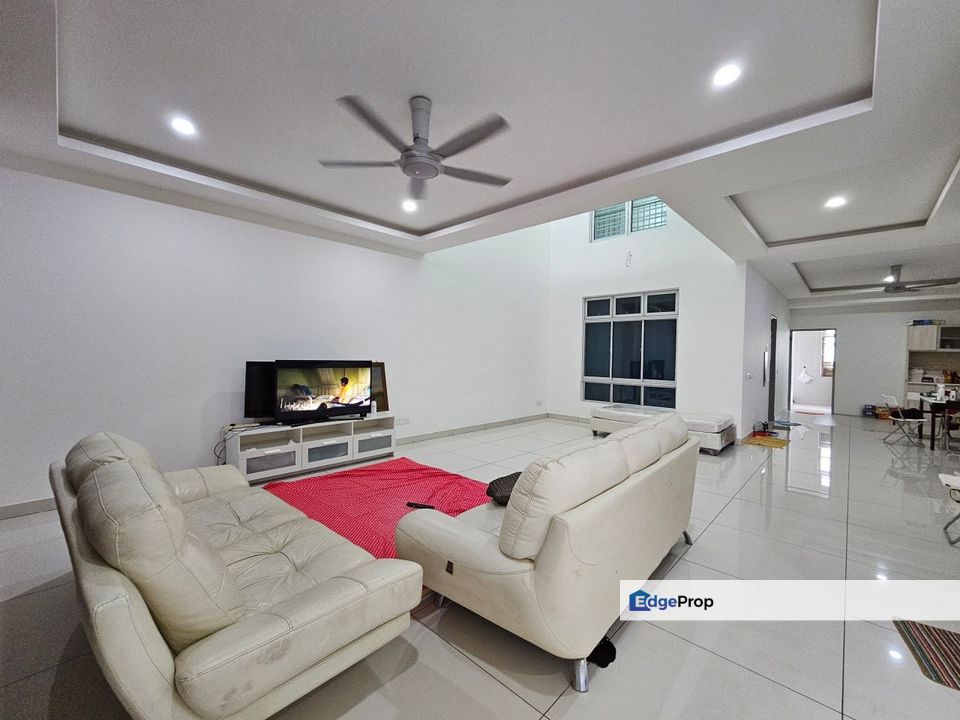 Freehold double storey landed guarded at taman sutera perling iskandar puteri, Johor, Johor Bahru