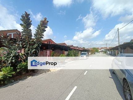 Freehold full loan single storey landed renovated at bandar putra kulai, Johor, Kulai