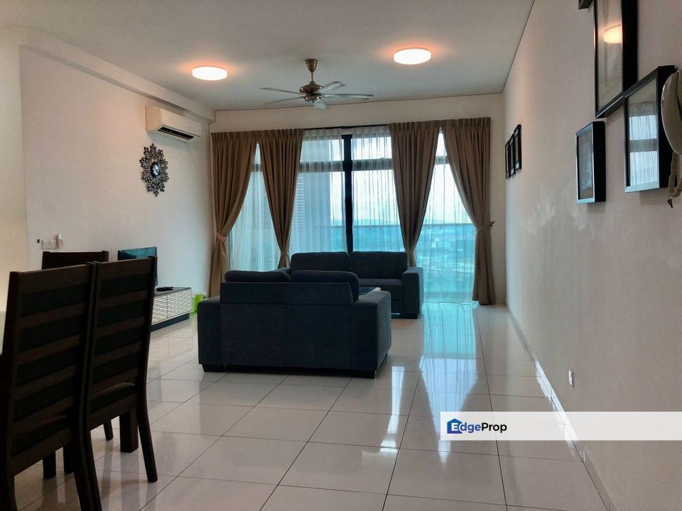 Freehold 2+1 room service apartment at sky loft bukit indah iskandar puteri, Johor, Johor Bahru
