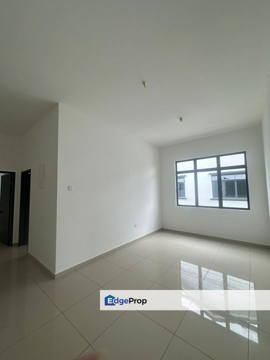 New freehold double storey cluster house at taman lagenda putra kulai, Johor, Kulai