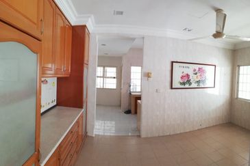 Bandar Tun Hussein Onn