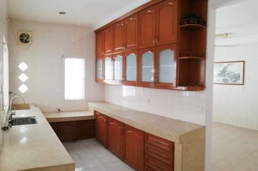 Bandar Tun Hussein Onn