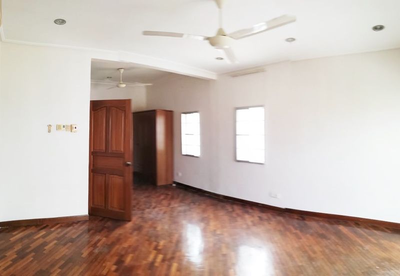 Bandar Tun Hussein Onn