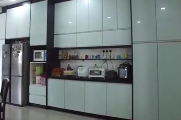 Avenue 6, Bandar Tun Hussein Onn, Cheras