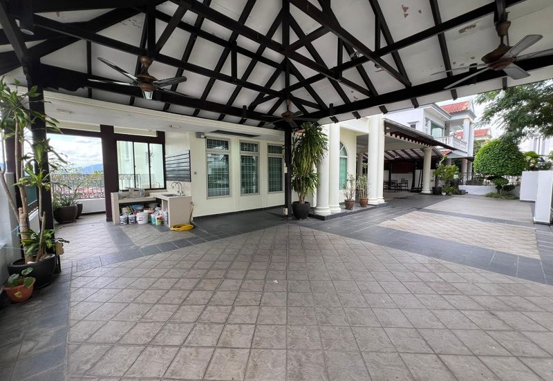 Jalan Puncak Perdana 