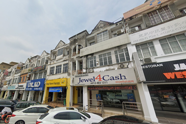 Taipan Business Centre, USJ 10