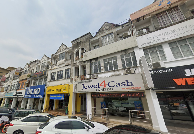 Taipan Business Centre, USJ 10