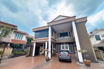 Jalan Suasana, Bandar Tun Hussein Onn