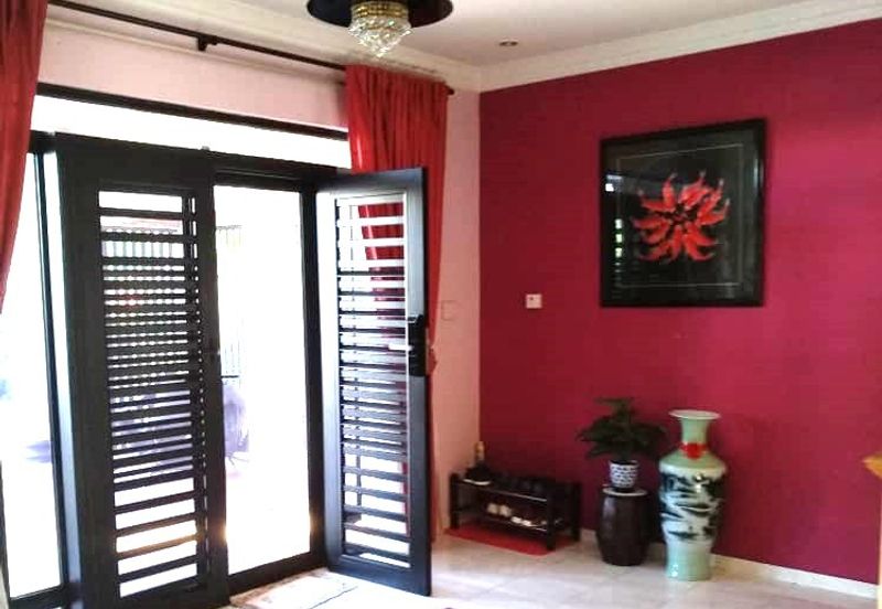 Jalan Suasana, Bandar Tun Hussein Onn