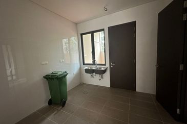 Tiara Hills, Taman Taynton View