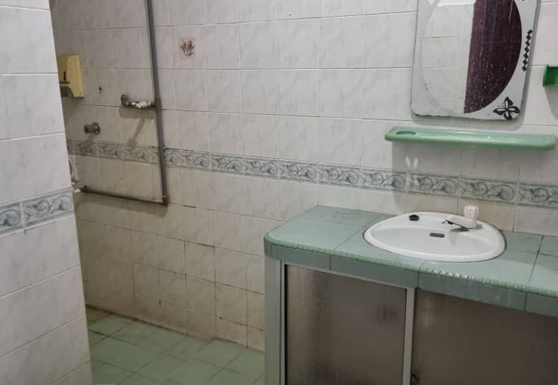 GREEN STREET HOMES (SEREMBAN 2)