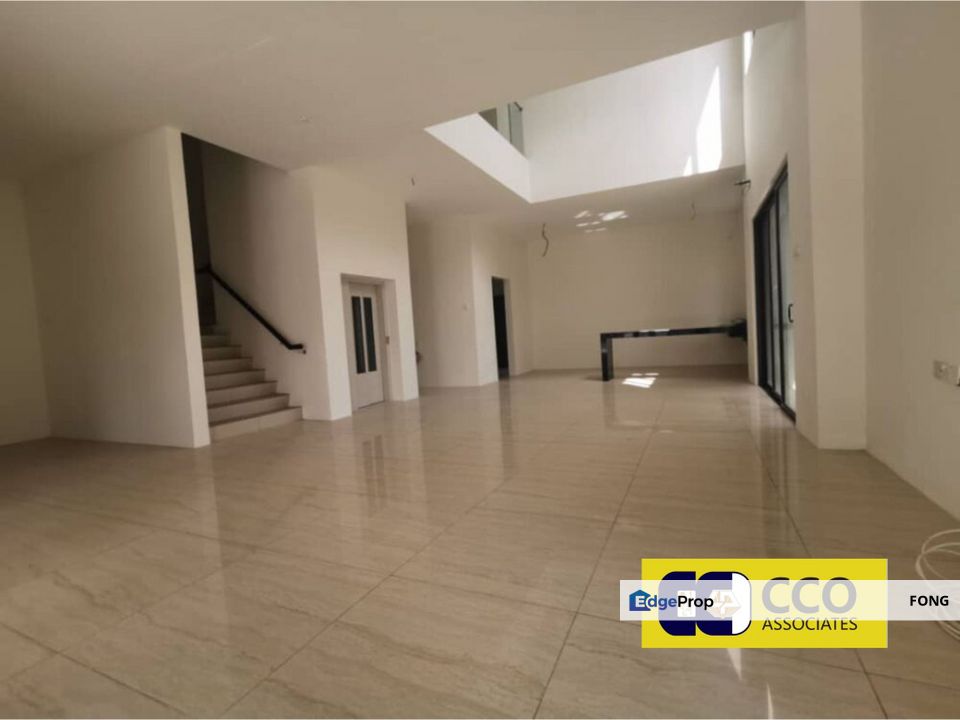 Jalan Golf Tropika, Perak Turf Club Ipoh - FREEHOLD 3 Storey Semi-D with Lift , Perak, Kinta