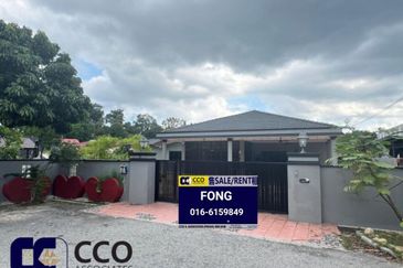 Jalan Raja Dihilir, Ipoh - FREEHOLD Super Spacious 1-Storey Bungalow House (For Sale)