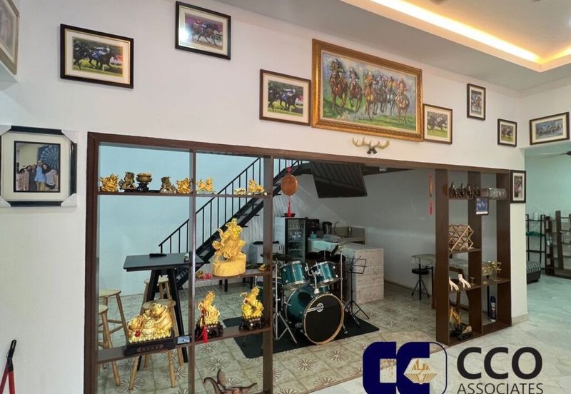 Jalan Raja Dihilir, Ipoh - FREEHOLD Super Spacious 1-Storey Bungalow House (For Sale)
