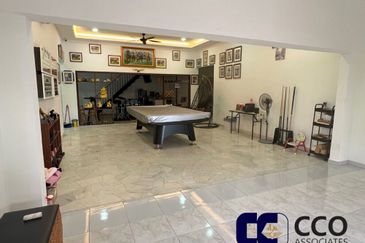 Jalan Raja Dihilir, Ipoh - FREEHOLD Super Spacious 1-Storey Bungalow House (For Sale)