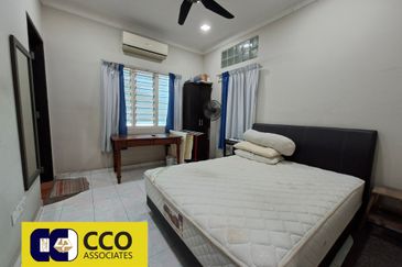 Manorama Garden Fair Park, Ipoh - FREEHOLD Well Maintained 1-Storey Bungalow House with Spacious Land  (For Sale)