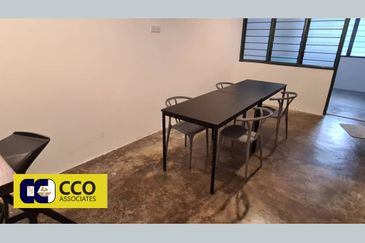 Taman Kampar, Ipoh Town - Good & Move In Condition 2-Storey Semi D House (For Sale)