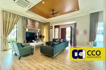 Panorama Lapangan Akasia @ Botani