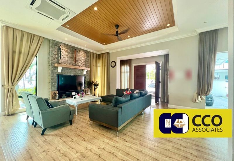 Panorama Lapangan Akasia @ Botani