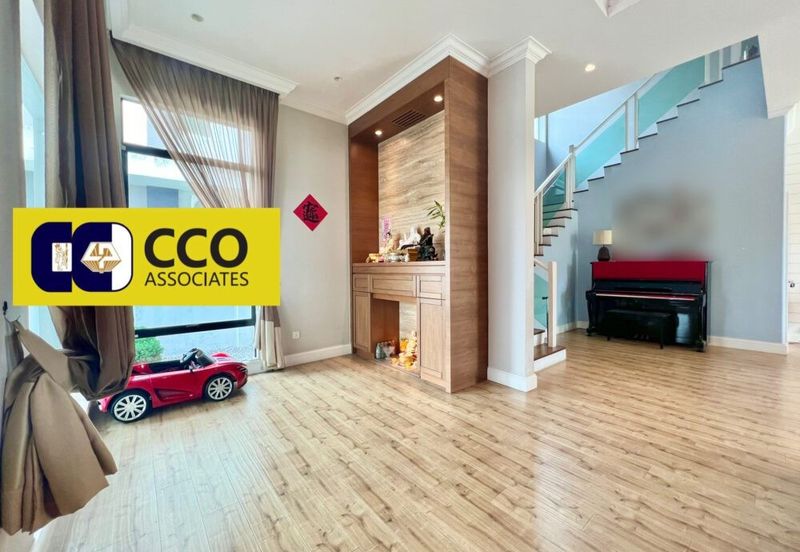 Panorama Lapangan Akasia @ Botani