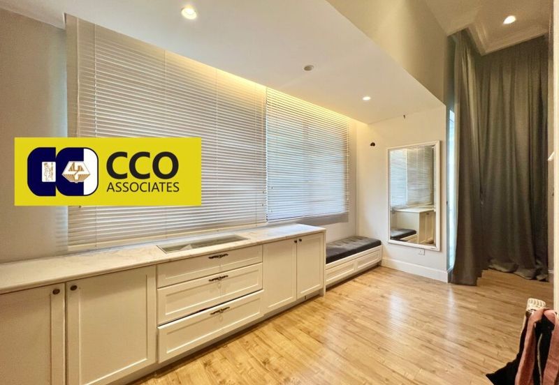 Panorama Lapangan Akasia @ Botani