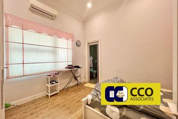 Panorama Lapangan Akasia @ Botani