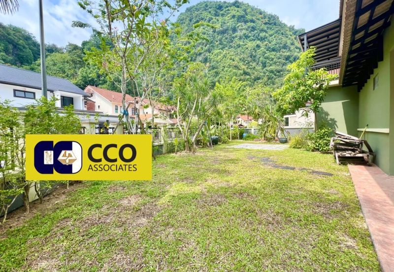 Lakeside Villas, Sunway City Ipoh - Spacious 2-Storey Bungalow Corner House