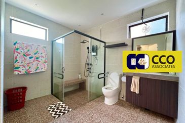 Lakeside Villas, Sunway City Ipoh - Spacious 2-Storey Bungalow Corner House