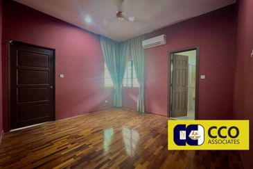 Lakeside Villas, Sunway City Ipoh - Spacious 2-Storey Bungalow Corner House