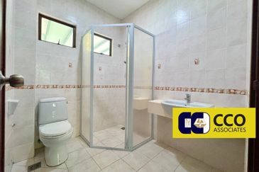 Lakeside Villas, Sunway City Ipoh - Spacious 2-Storey Bungalow Corner House