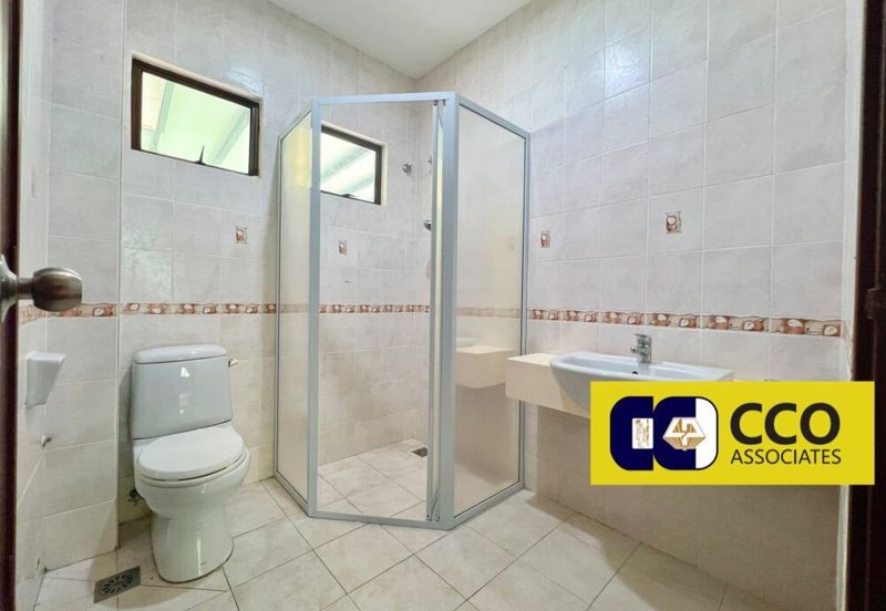 Lakeside Villas, Sunway City Ipoh - Spacious 2-Storey Bungalow Corner House