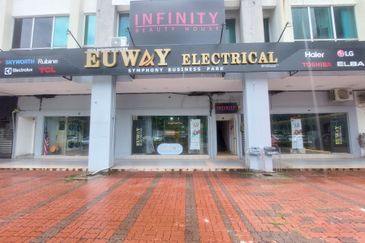 Symphony Business Park, Ipoh - Very Spacious Ground Floor Shop (FOR RENT)