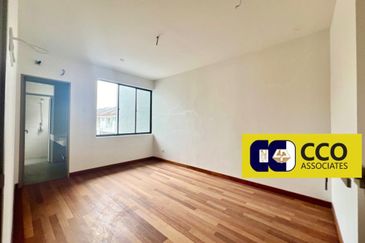 Taman Pengkalan Tiara