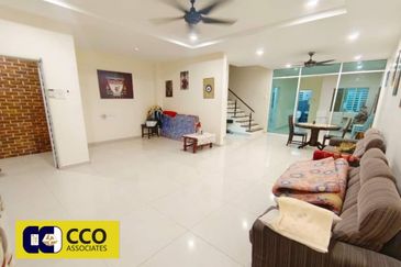 Taman Lapangan Hartamas Botani