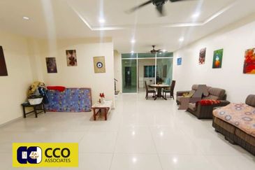 Taman Lapangan Hartamas Botani