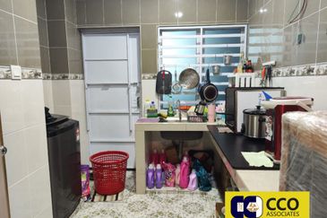 Taman Lapangan Hartamas Botani