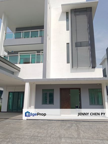 3 Storey Bungalow With Lift @ Wira Mutiara Sungai Long for sale, Selangor, Cheras