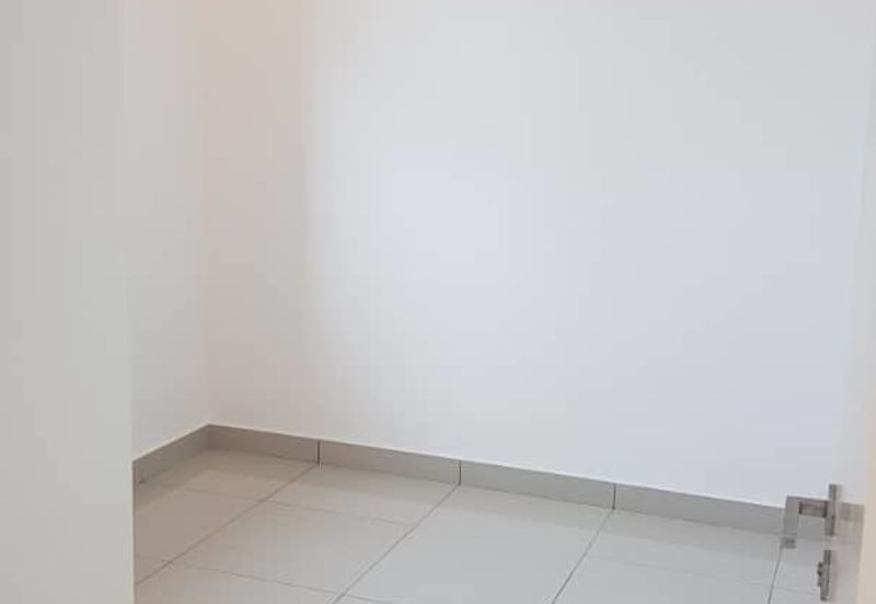 La Thea Residences @ 16 Sierra