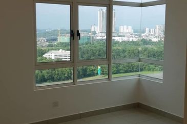 La Thea Residences @ 16 Sierra