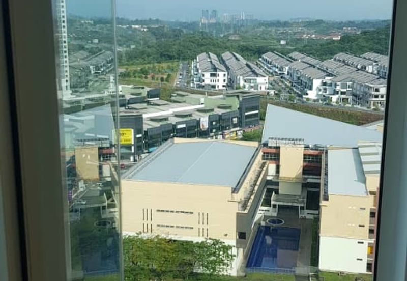 La Thea Residences @ 16 Sierra