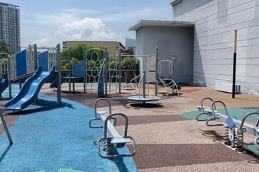 La Thea Residences @ 16 Sierra