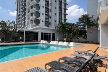 La Thea Residences @ 16 Sierra