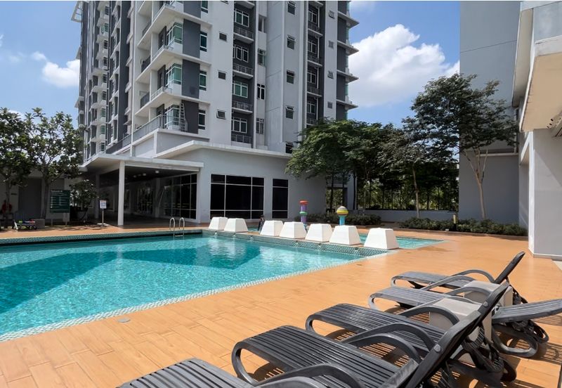 La Thea Residences @ 16 Sierra