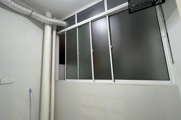 La Thea Residences @ 16 Sierra